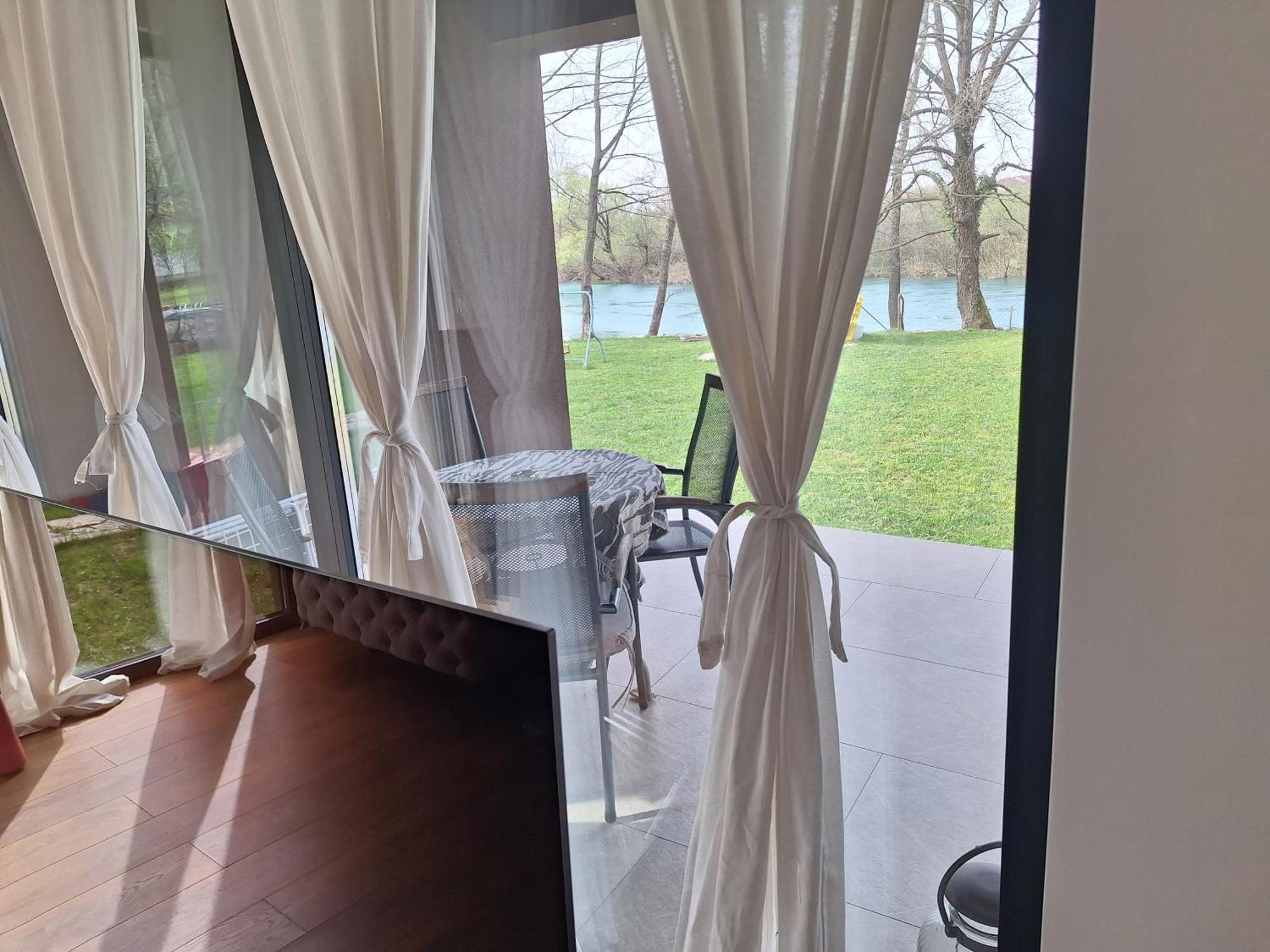 Farah Superior Apartments Bihac Phòng bức ảnh